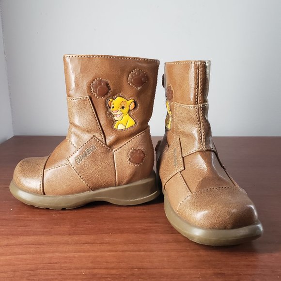 Disney Simba Boots Faux Leather Light Up SmartFit Non Marking Sole Size 5 Kids - Picture 1 of 8